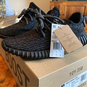 Yeezy 350 ‘Pirate Black’